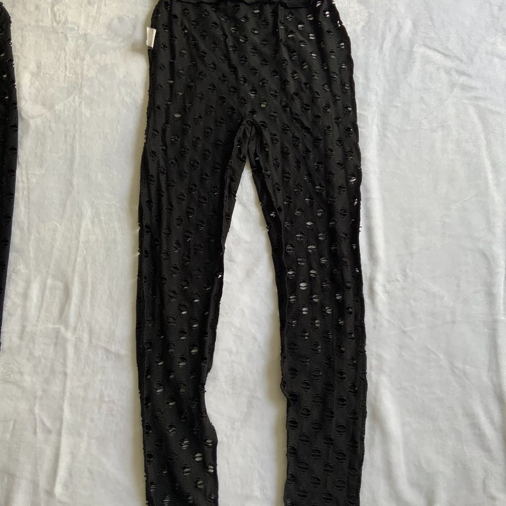 two piece set - Picture 2 of 2